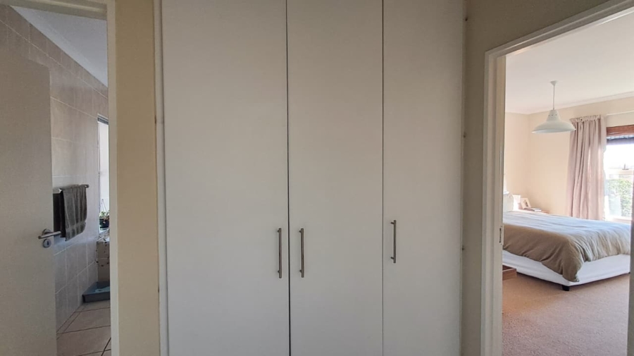 To Let 2 Bedroom Property for Rent in Century City Western Cape